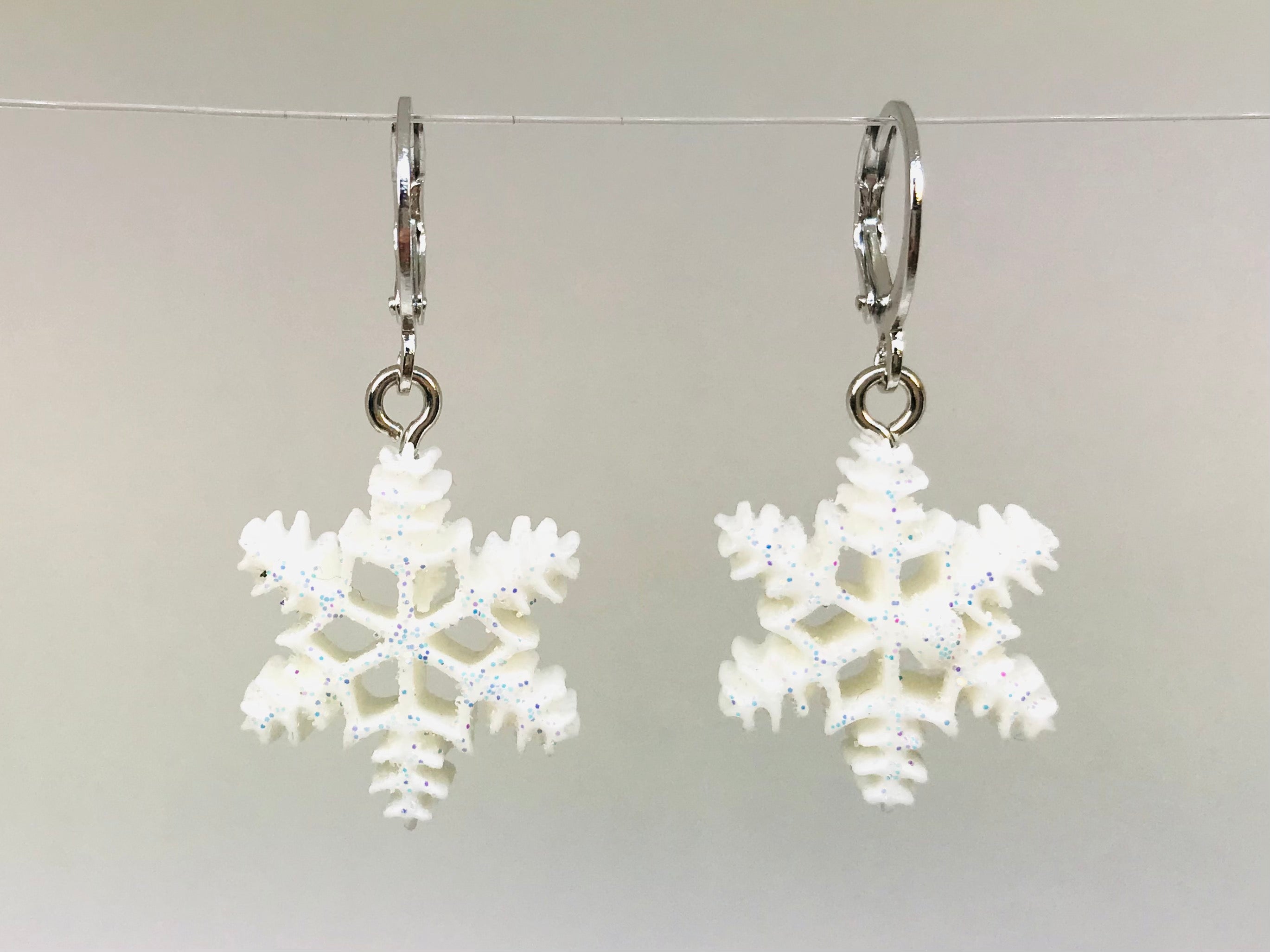 Avon on sale snowflake earrings